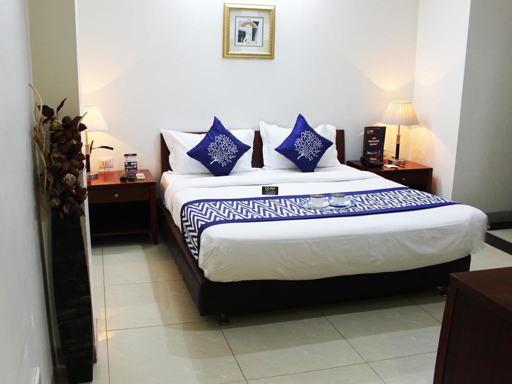 فندق Oyo Premium Kaushambi Indirapuram الغرفة الصورة
